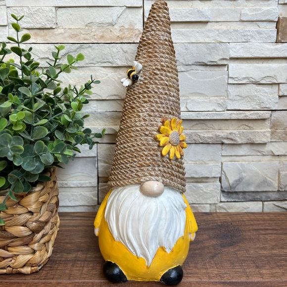 🆕 BeeHive 🐝 12" H Gnome Resin Decor! - Picture 7 of 10
